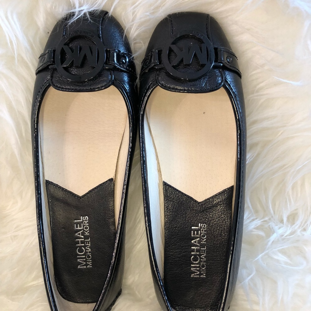 Micheal kors flats